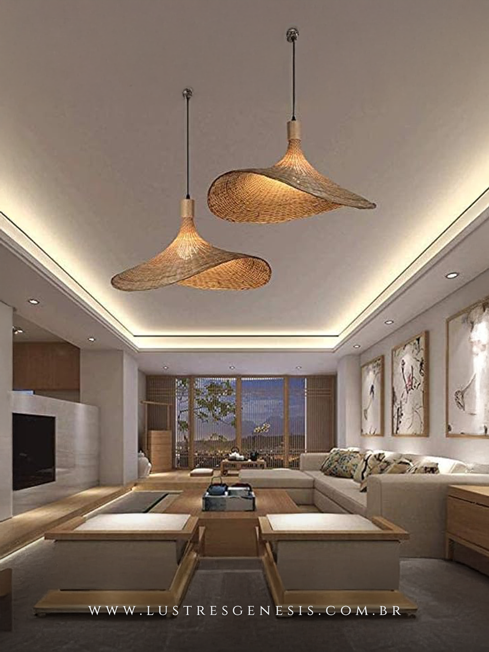 Pendentes de bambu rústico rattan instalados em uma sala de estar moderna, destacando a iluminação natural e o design elegante do ambiente.